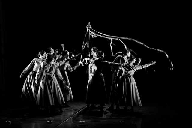 ESCUELA DANZA